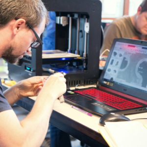 Als het van Willem afhangt, heeft elk Repair Café in de toekomst een 3D-printer voor wisselstukken 